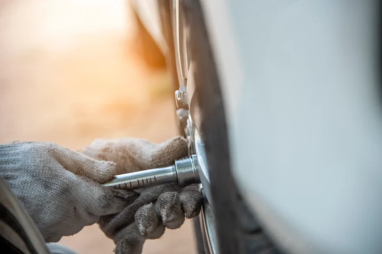 Erzincan Oto Lastikçi